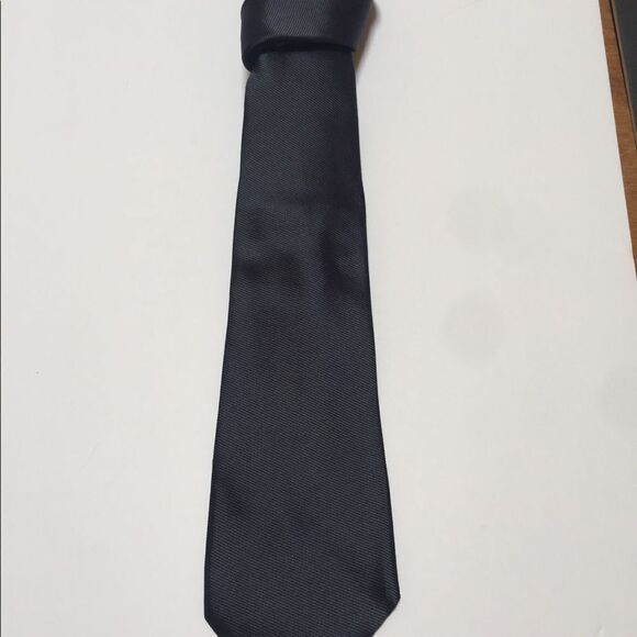 Giorgio Armani Silk Tie  - Picture 7 of 8